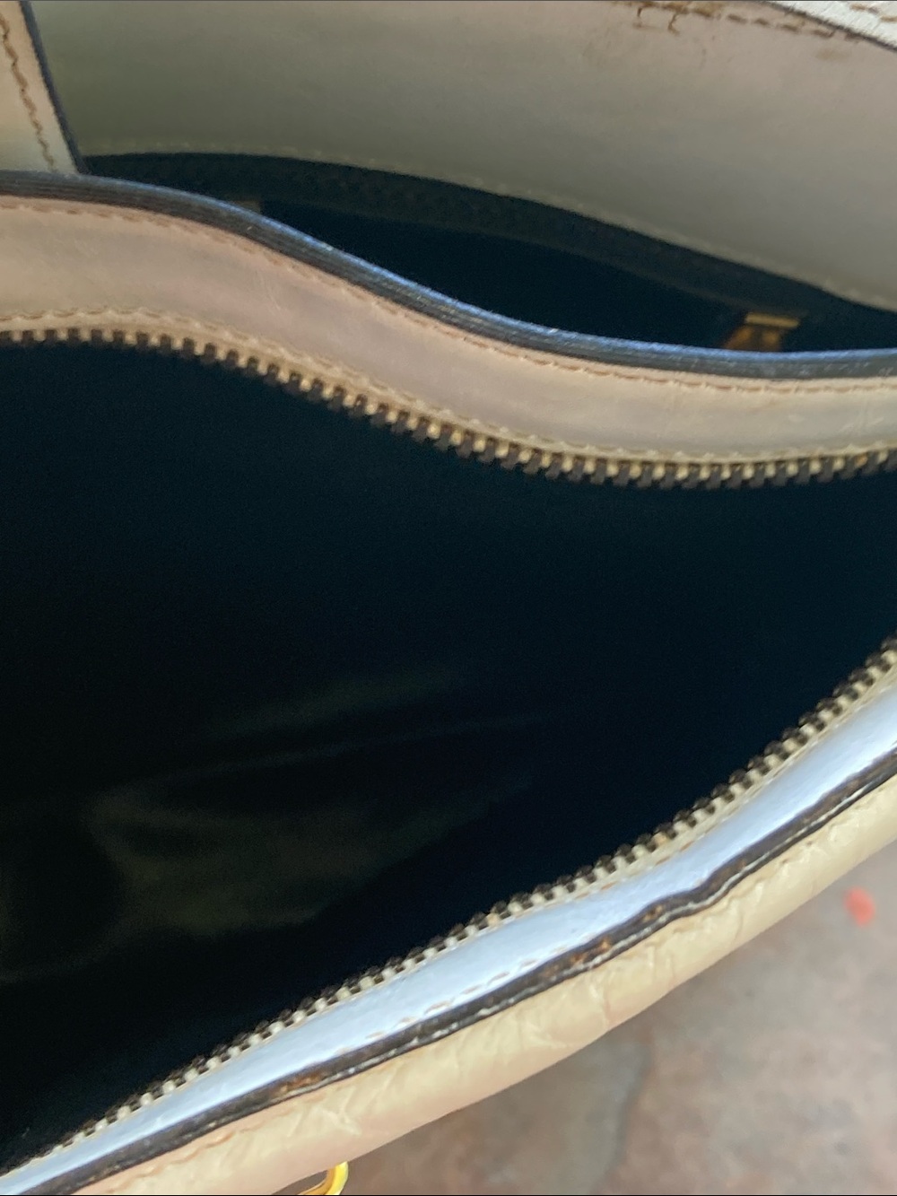 Distressed Salvatore Ferragamo Cream Leather Crossbody with Gold Hardware - Picture 4 of 10